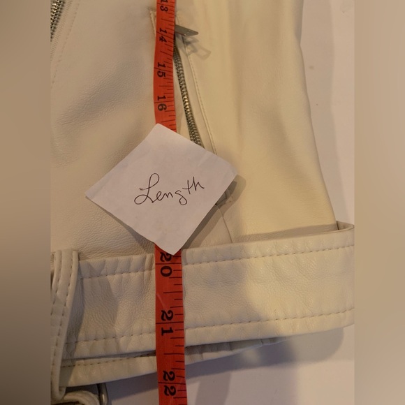Levi's Women's Off White Faux Leather Biker Moto Crop Jacket Size Large NWT - Picture 15 of 16